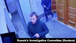 Михаил Жлобицкий перед взрывом. Скриншот с камер видеонаблюдения