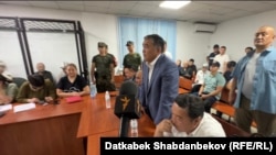 Камчыбек Ташиев 15-июндагы сот отурумда. Бишкек. 