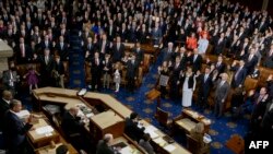 Спикер палаты представителей Джон Бейнер приносит клятву в конгрессе США. Вашингтон, 6 января 2015 года.