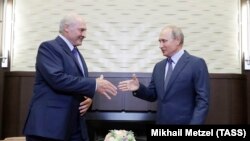 Претседателите на Белорусија и Русија, Александар Лукашенко и Владимир Путин.