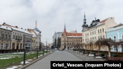 Aleea din orașul Cluj-Napoca.