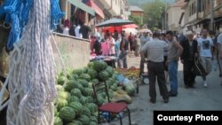 Архивска фотографија - Градски пазар во Дебар. 