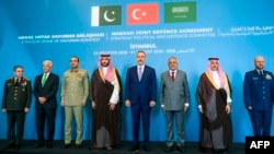 Üç ölkə arasındakı Strateji Qarşılıqlı Müdafiə Sazişi (SMDA) çərçivəsində yaradılmış Strateji Siyasi və Müdafiə Komitəsinin İstanbulda ilk iclası