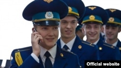 Світлини української льотчиці Надії Савченко, яку Росія утримує в СІЗО 