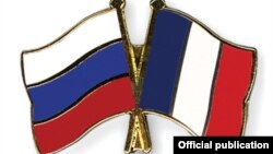 Zastava Rusije i Francuske