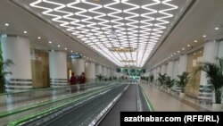 Здание международного аэропорта. Туркменистан (иллюстративное фото).