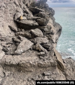 Обвал скалы в гроте Голицына. Поселок Новый Свет, Крым, 11 октября 2025 года