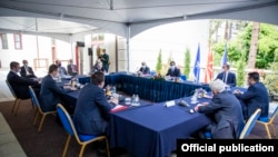 Лидерска средба кај претседателот Стево Пендаровски