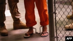 Заключенный тюрьмы на американской военной базе в Гуантанамо