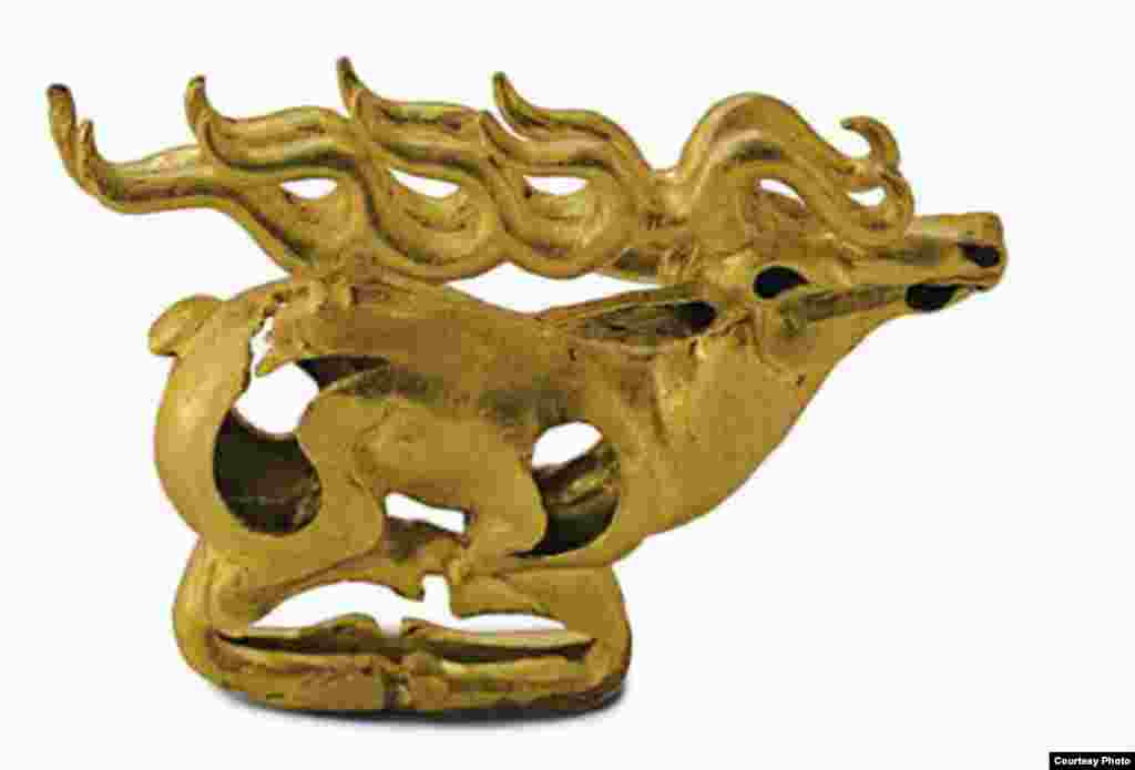 Horned deer with folded legs, 7th–6th century B.C. (Presidential Center of Culture, Astana)