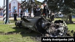 Шістьох людей виписали з лікарень