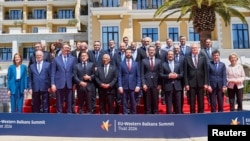 Udhëheqësit e Bashkimit Evropian (BE) dhe ata të Ballkanit Perëndimor gjatë fotografisë së përbashkët. 