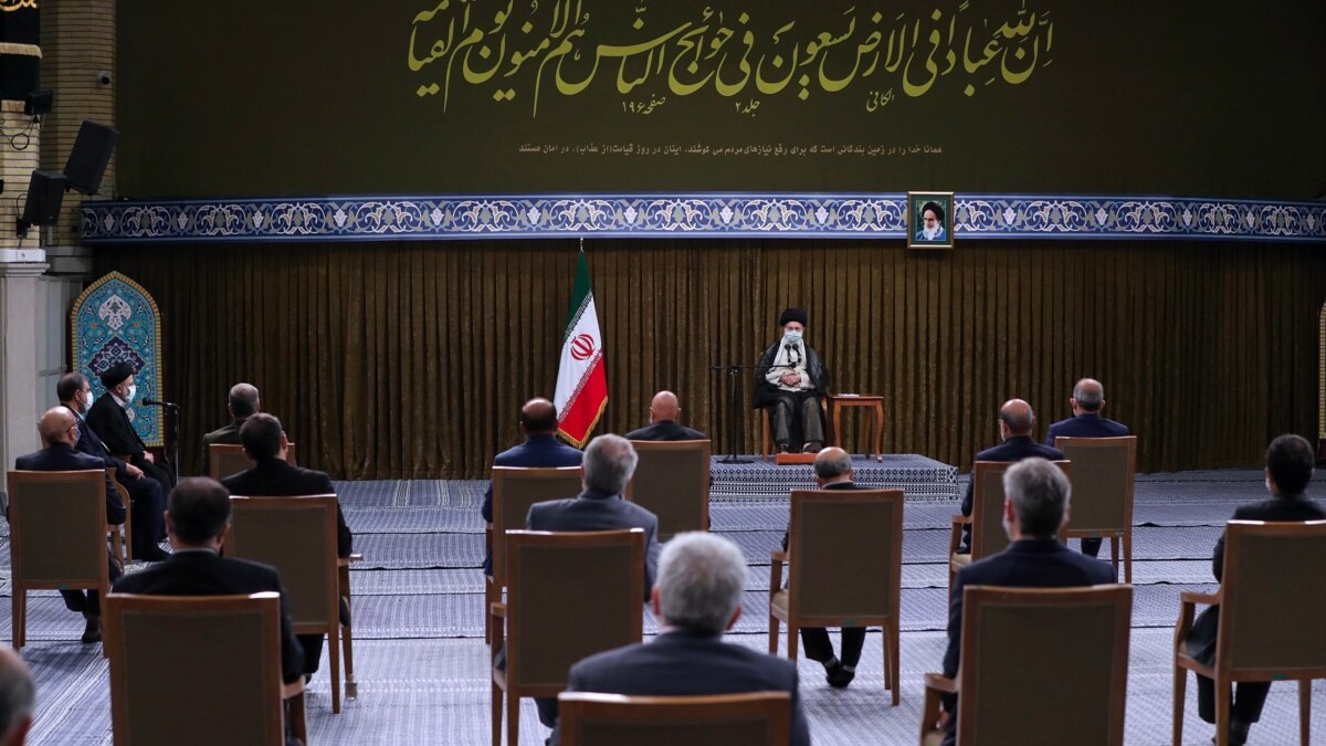 خامنه‌ای: اعتماد مردم یک مقداری آسیب دیده؛ مطالبه بایدن همان مطالبه ترامپ است - Vimarsana News