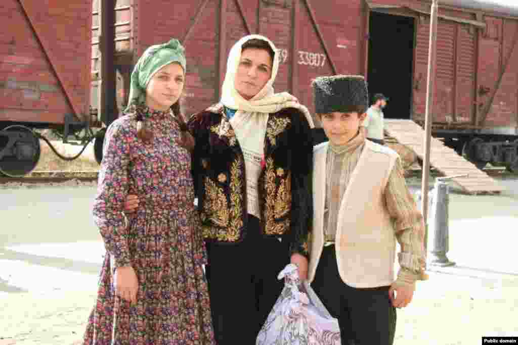 Ukraine/Crimea -- Shooting the film "Haytarma" on 1944 deportation of the Crimean Tatars, Bakhchasaray, 12Oct2012