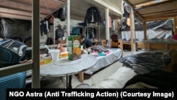 Умови життя іноземних робітників з Бангладеш на китайському шинному заводі Linglong у Сербії