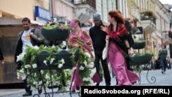 La Festivalul de poezie din Cernăuţi, septembrie 2012