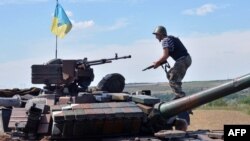 Украинская военная техника и военные в районе Константиновки.