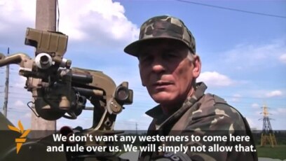 Retreating Rebels Dig In Around Donetsk