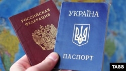 While thousands of Russian-speaking Ukrainians are streaming across the country's eastern border to flee the ongoing violence in their country, an increasing number of disenchanted Russians are heading in the opposite direction and some are even looking to swap their passports for a Ukrainian one. 