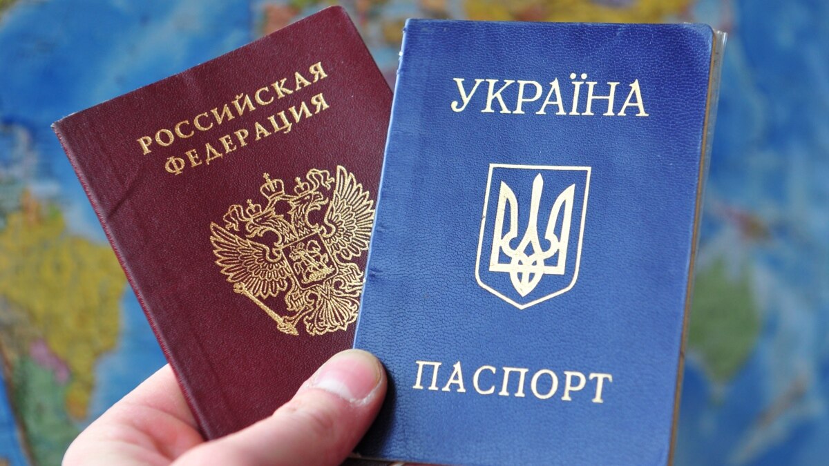 С российским паспортом и без: как живут крымчане на аннексированном ...