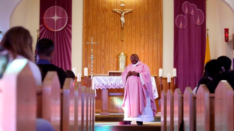 Najmanje 31 osoba poginula u stampedu u crkvi u Nigeriji