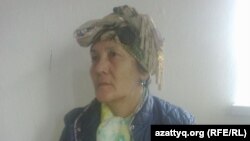 Жительница Кызылорды Умитгуль Альмагамбетова, чей дом должны снести по решению суда. 25 октября 2014 года. 