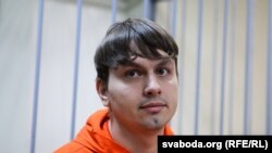 Glavni urednik "Naše Nive" Jahor Martinovič. On i i novinar Andrej Skurko osuđeni su na po 2 i po godine zatvora zbog optužbi za izbegavanje plaćanja komunalnih usluga koje su oni odbacili kao politički motivisane.