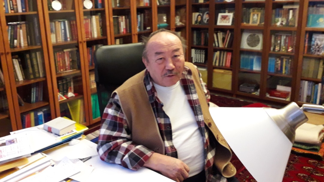 Фильм өте порнографиялық.