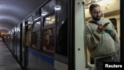Пассажир в московском метро, 31 марта 2026 года