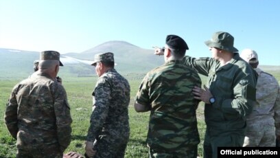 Минобороны Армении: Часть военнослужащих Азербайджана вернулись на исходные позиции