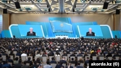 Қазақстан президенті Қасым-Жомарт Тоқаев "Мәслихат формуында" сөз сөйлеп отыр. Астана. 12 наурыз 2026 жыл.