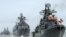 Russia – Military / navy – Ships from the Pacific Fleet during Navy Day celebration, 31 July 2005. (Size: 220x155)