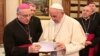 Папа Францішак у Беларусь пакуль не прыедзе: вельмі хоча, але сёлета візыт немагчымы