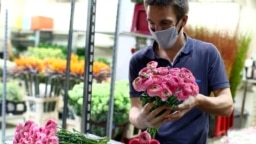 Цветочный рынок в Вене после объявления о частичном смягчении карантинных мер