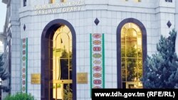 Türkmenistanda Saýlawlary we sala salşyklary geçirmek baradaky Merkezi toparyň edara binasy
