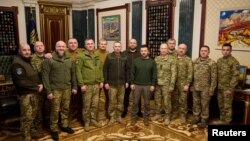 Președintele Ucrainei, Volodimir Zelenski, la o ședință cu noii comandanți militari numiți la conducerea Armatei. 10 februarie 2024