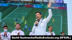 На початку серпня про відставку з посади головного тренера збірної України оголосив Андрій Шевченко