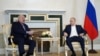 Рускиот претседател Владимир Путин во Санкт Петербург се сретна со белорускиот претседател Александар Лукашенко. 