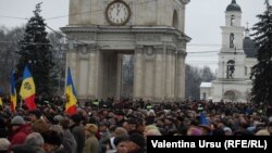 Protesters met in downtown Chisinau