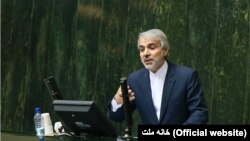 رییس سازمان برنامه و بودجه، می‌گوید: دولت برای واردات ۲۵ قلم کالای اساسی، ۱۷ هزار و ۵۰۰ میلیارد تومان تخصیص داده است