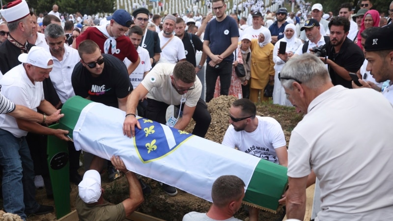 Ukopano sedam žrtava na 30. godišnjicu genocida u Srebrenici