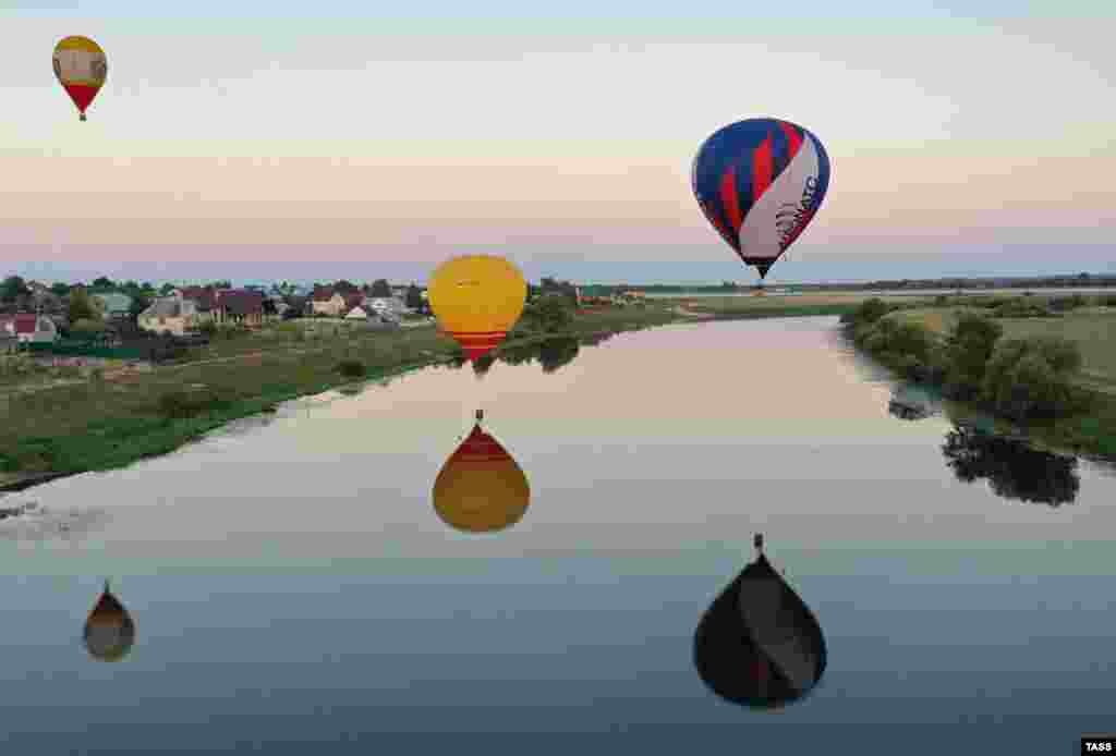 Balloons take part in the Sky of Russia International Balloon Festival in the Ryazan region on August 17. (TASS/Aleksandr Ryumin)