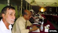 جانب من الحلقة النقاشية التي انعقدت في البصرة لمناقشة قانون المنظمات غير الحكومية 