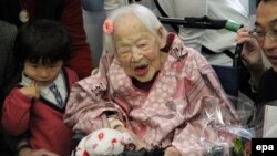 Misao Okawa, derisa e festonte ditëlindjen e saj të 116-të