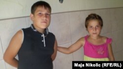 Haris and Samira odrastaju u kolektivnom izbjegličkom centru Ježevac, 30 avgust 2010