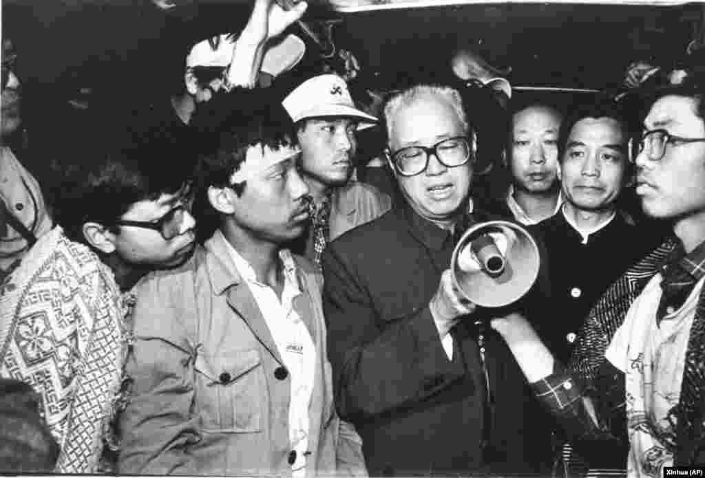 Chinese Communist Party General Secretary Zhao Ziyang went to Tiananmen Square to call on the student hunger strikers in the early morning of May 19, 1989. (AP Photo/Xinhua)