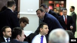 Конститутивна седница на деветиот собраниски состав. Техничкиот премиер и пратеник Емил Димитриев