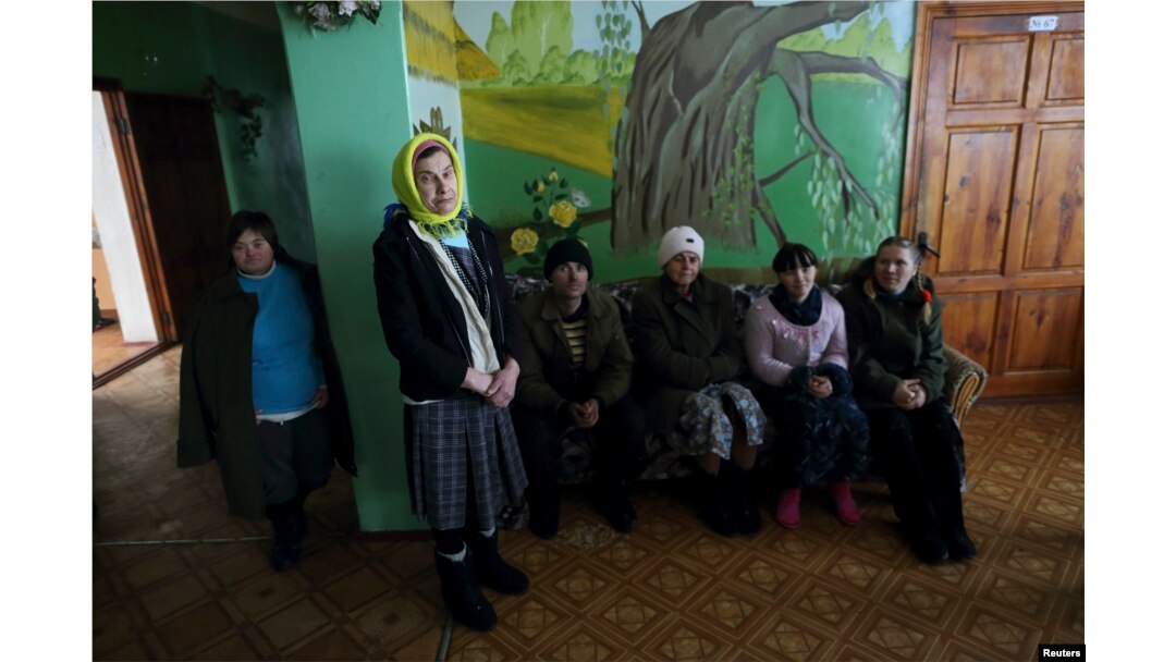 Пациенты психоневрологической больницы в Славяносербске, территория, подконтрольная "ЛНР"