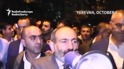 Pashinian Gets Throngs Of Armenians On The Streets... Again