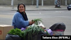 La Piaţa Centrală, în ajunul Paştelui Blajinilor